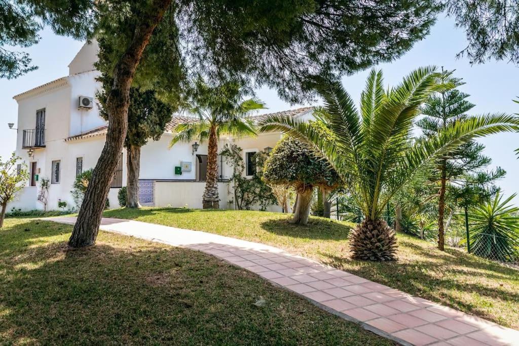 Oasis 16 Appartement Nerja Buitenkant foto