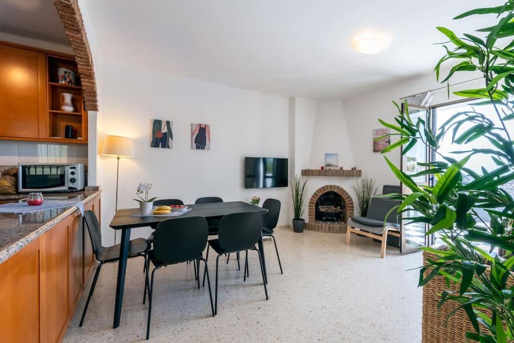 Oasis 16 Appartement Nerja Buitenkant foto